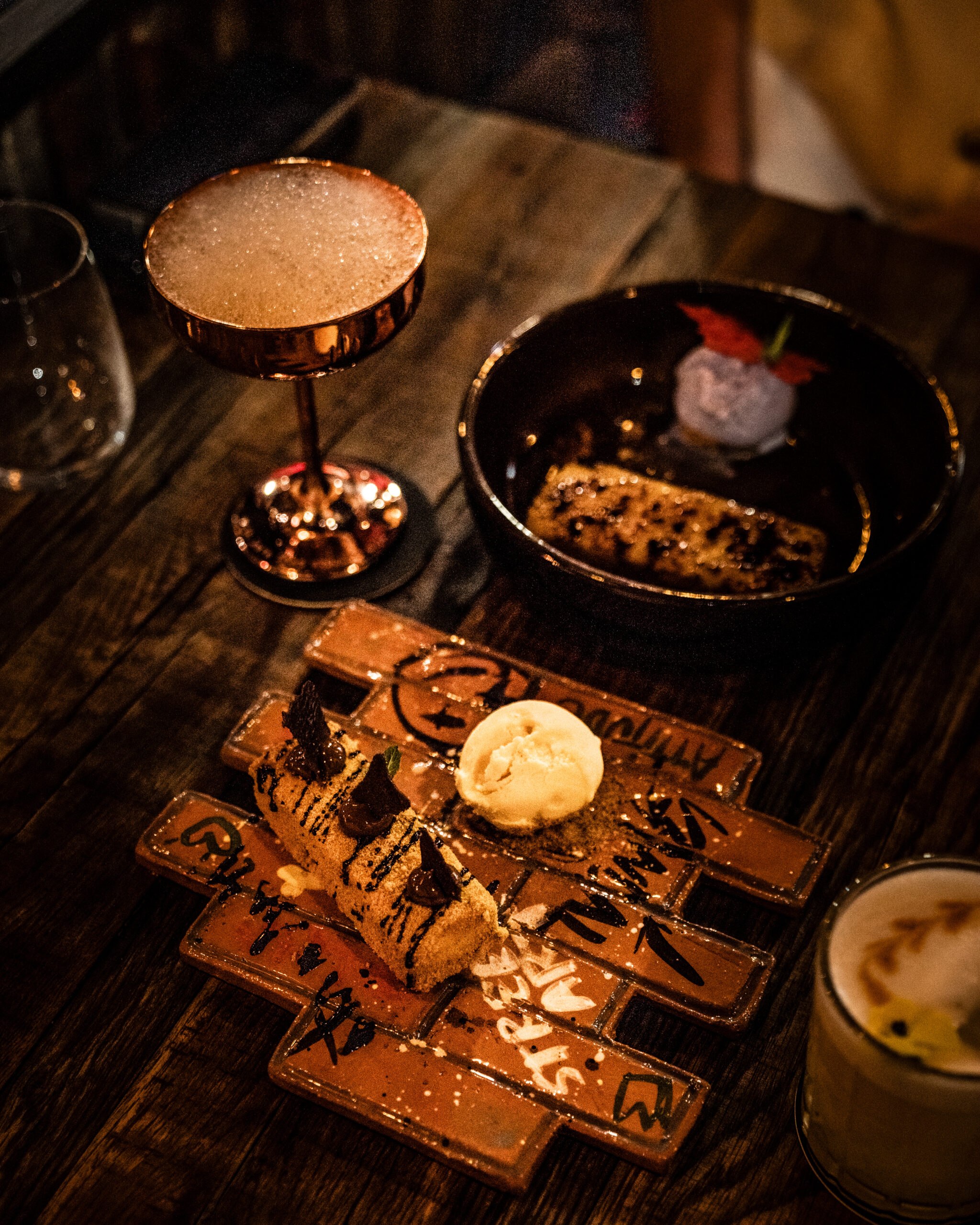Parfait de toffee con pan de especias y helado de baileys